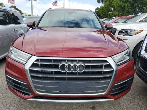 Used 2018 Audi Q5 2.0T Premium w/ Convenience Package image 2