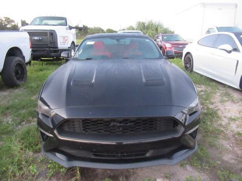 Used 2020 Ford Mustang Coupe w/ Equipment Group 101A RWD image 2