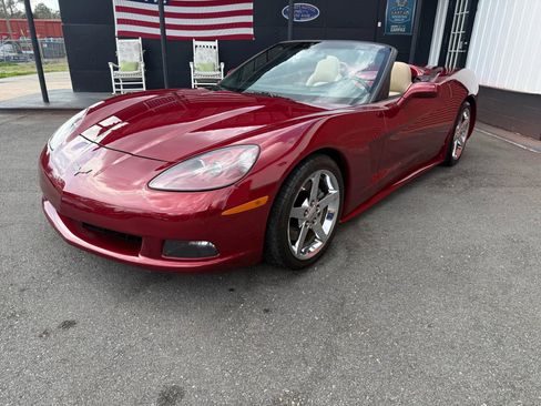 Used 2007 Chevrolet Corvette Convertible w/ Preferred Equipment Group image 3