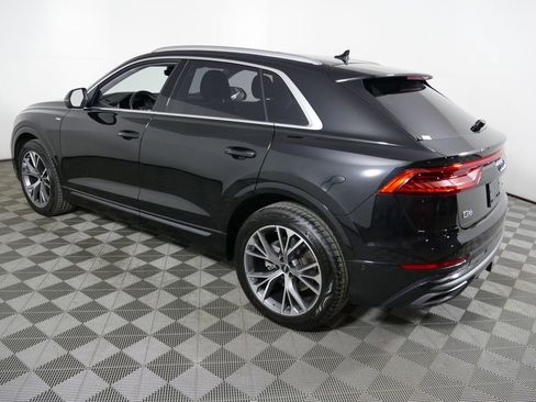 Used 2023 Audi Q8 Prestige w/ Prestige Package AWD/4WD image 5