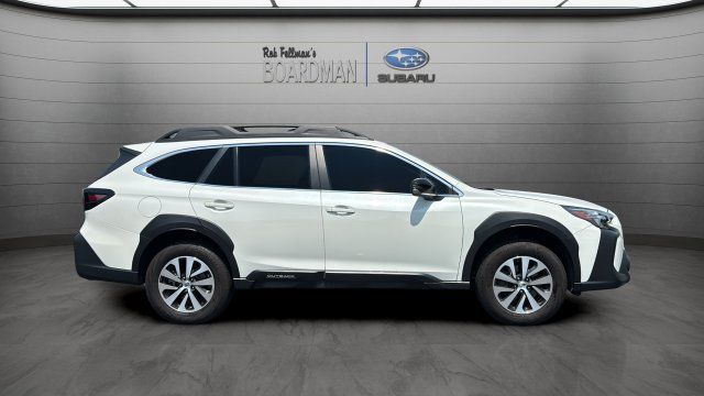 Used 2025 Subaru Outback Premium w/ Popular Package #1A AWD/4WD image 3