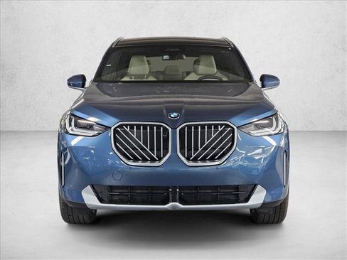 Used 2026 BMW X3 xDrive30i w/ Premium Package AWD/4WD image 2