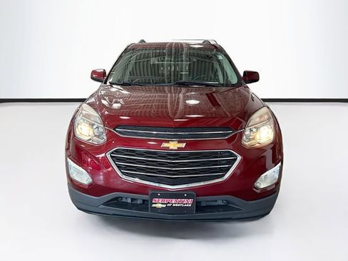 Used 2017 Chevrolet Equinox LT w/ Convenience Package image 4