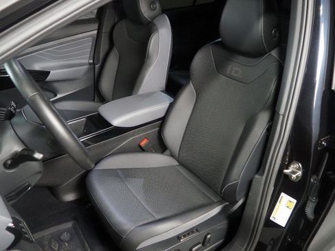 Used 2023 Volkswagen ID.4 AWD Pro S image 12