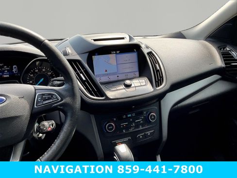 Used 2018 Ford Escape SEL AWD/4WD image 9