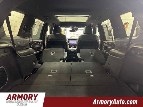 Used 2023 Jeep Grand Cherokee L Overland image 37