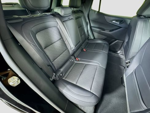 New 2026 Chevrolet Equinox LT w/ Convenience Package II FWD image 27