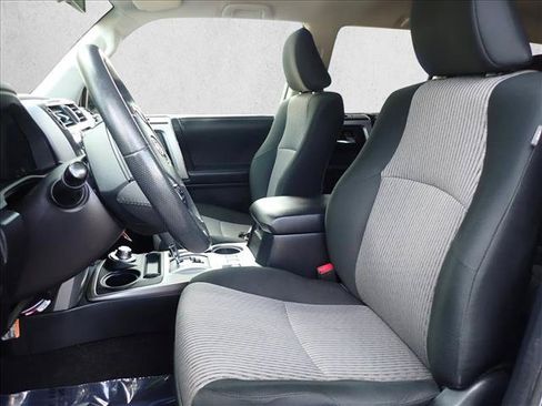 Used 2019 Toyota 4Runner SR5 AWD/4WD image 10