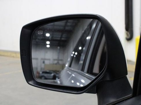 Used 2018 Subaru Forester 2.5i Premium w/ All-Weather Package image 38