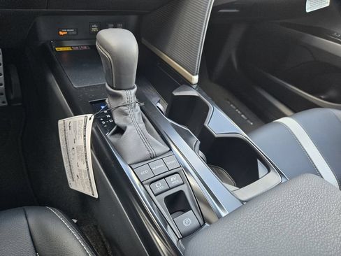 New 2026 Toyota Camry SE w/ Convenience Package FWD image 17