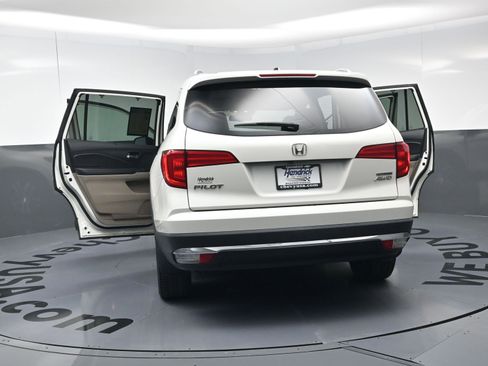 Used 2016 Honda Pilot Touring image 27