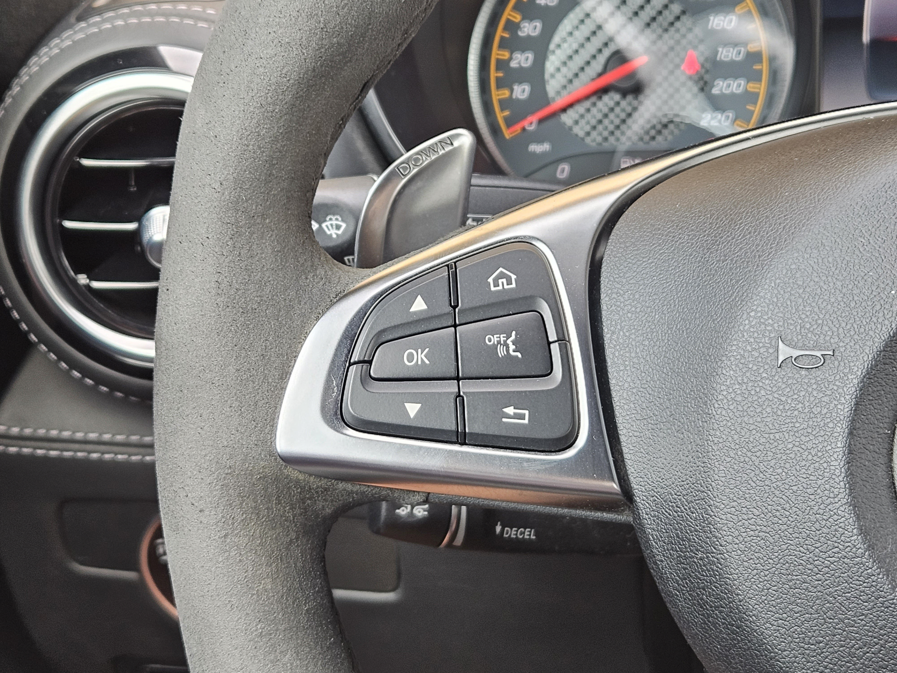 Used 2018 Mercedes-Benz AMG GT C image 22