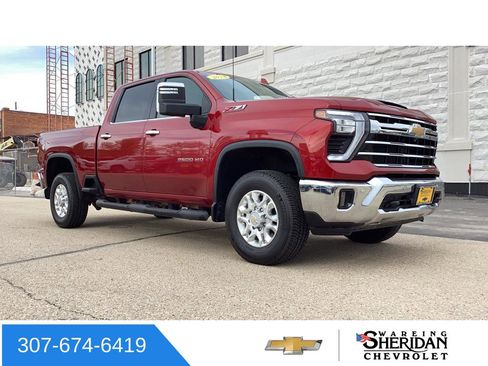 Used 2024 Chevrolet Silverado 2500 LTZ w/ LTZ Convenience Package AWD/4WD image 34