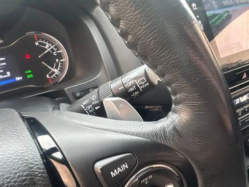 Used 2017 Honda Pilot Touring image 28