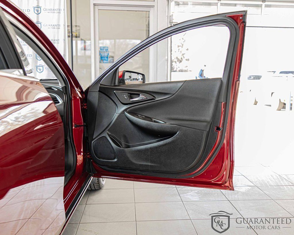 Used 2021 Chevrolet Malibu RS FWD image 37