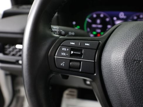 Used 2024 Honda Accord Sport image 31