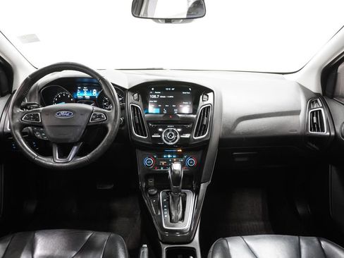 Used 2018 Ford Focus Titanium w/ Titanium Technology Package image 14