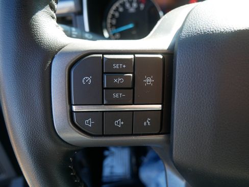 Certified 2022 Ford F150 XLT w/ Equipment Group 302A High image 26