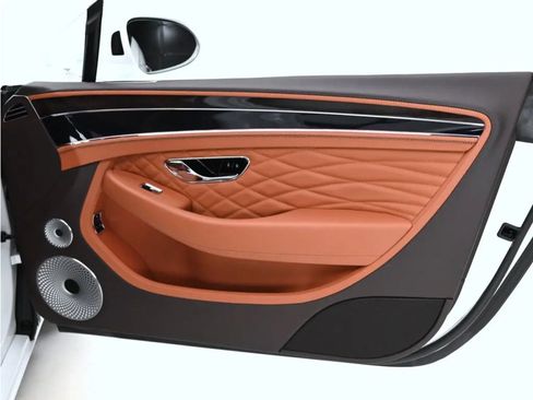 Certified 2024 Bentley Continental GT Azure AWD/4WD image 18