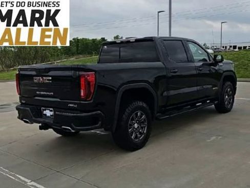 Used 2024 GMC Sierra 1500 AT4 w/ Technology Package AWD/4WD image 8