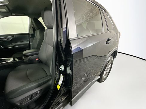 Used 2024 Toyota RAV4 XLE FWD image 12