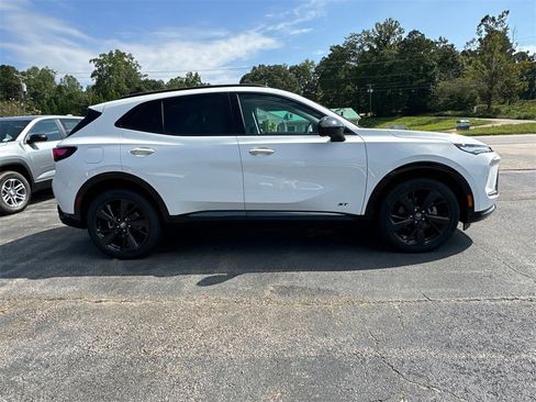 New 2025 Buick Envision Sport Touring image 5