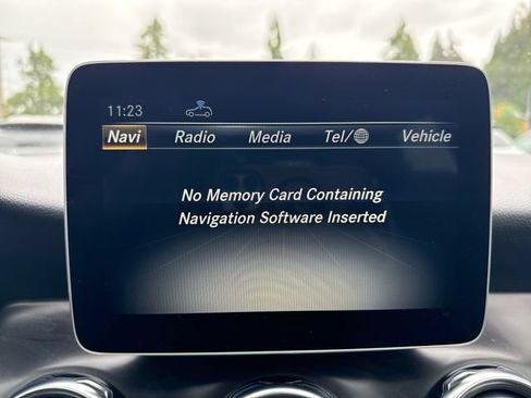 Used 2019 Mercedes-Benz GLA 250 4MATIC image 23