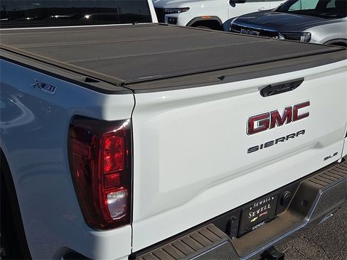 New 2026 GMC Sierra 1500 SLE image 8