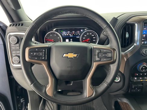 Used 2023 Chevrolet Silverado 2500 High Country w/ Technology Package image 10