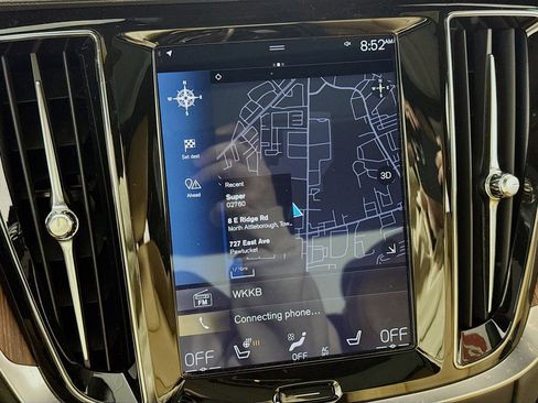 Used 2019 Volvo S60 T6 Inscription image 2