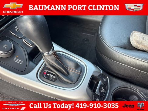 Used 2018 Jeep Compass Latitude w/ Cold Weather Group AWD/4WD image 25