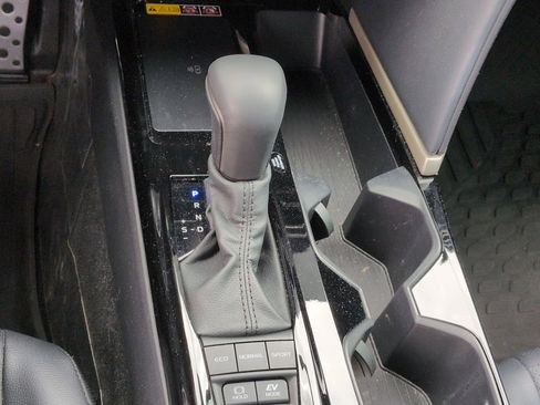 Used 2025 Toyota Camry XSE FWD image 24