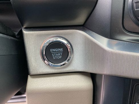 Used 2025 Ford F450 Platinum w/ Platinum Plus Package AWD/4WD image 36
