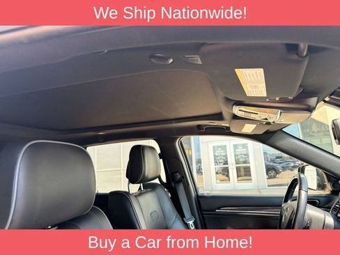 Used 2020 Jeep Grand Cherokee Overland AWD/4WD image 31