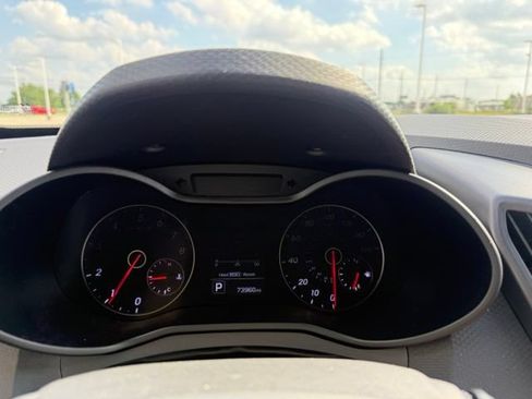 Used 2016 Hyundai Veloster Turbo FWD image 21