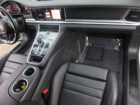 Used 2023 Porsche Panamera Platinum Edition RWD image 31