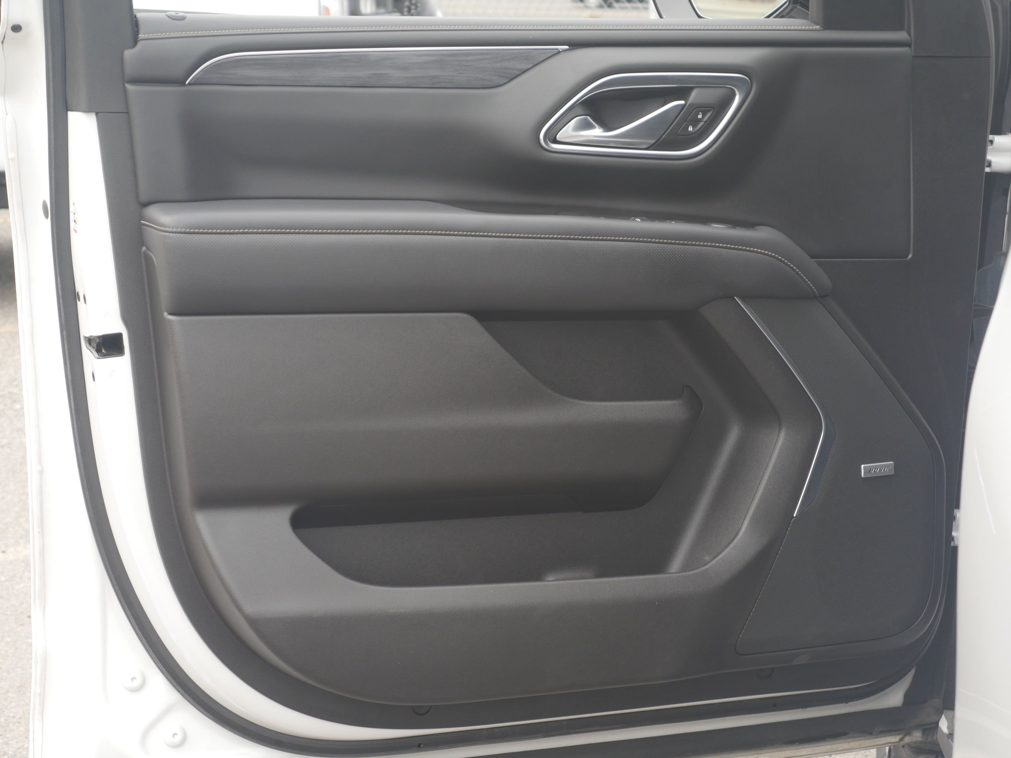 Used 2021 GMC Yukon SLT w/ Rear Media and Nav Package AWD/4WD image 41
