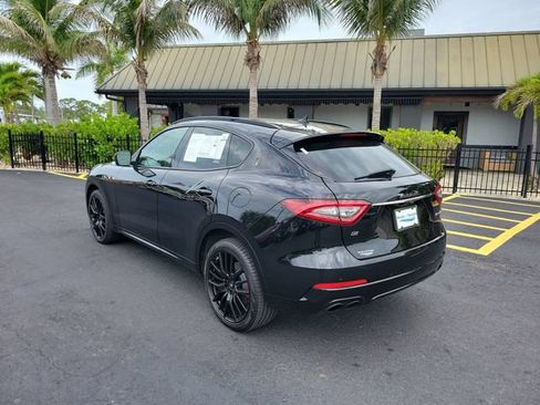 Used 2019 Maserati Levante AWD/4WD image 9