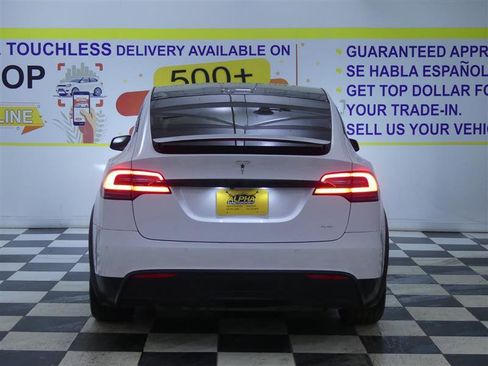 Used 2022 Tesla Model X Plaid image 8