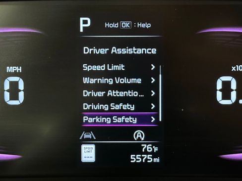 Used 2024 Kia Soul LX w/ Option Group 015 image 12