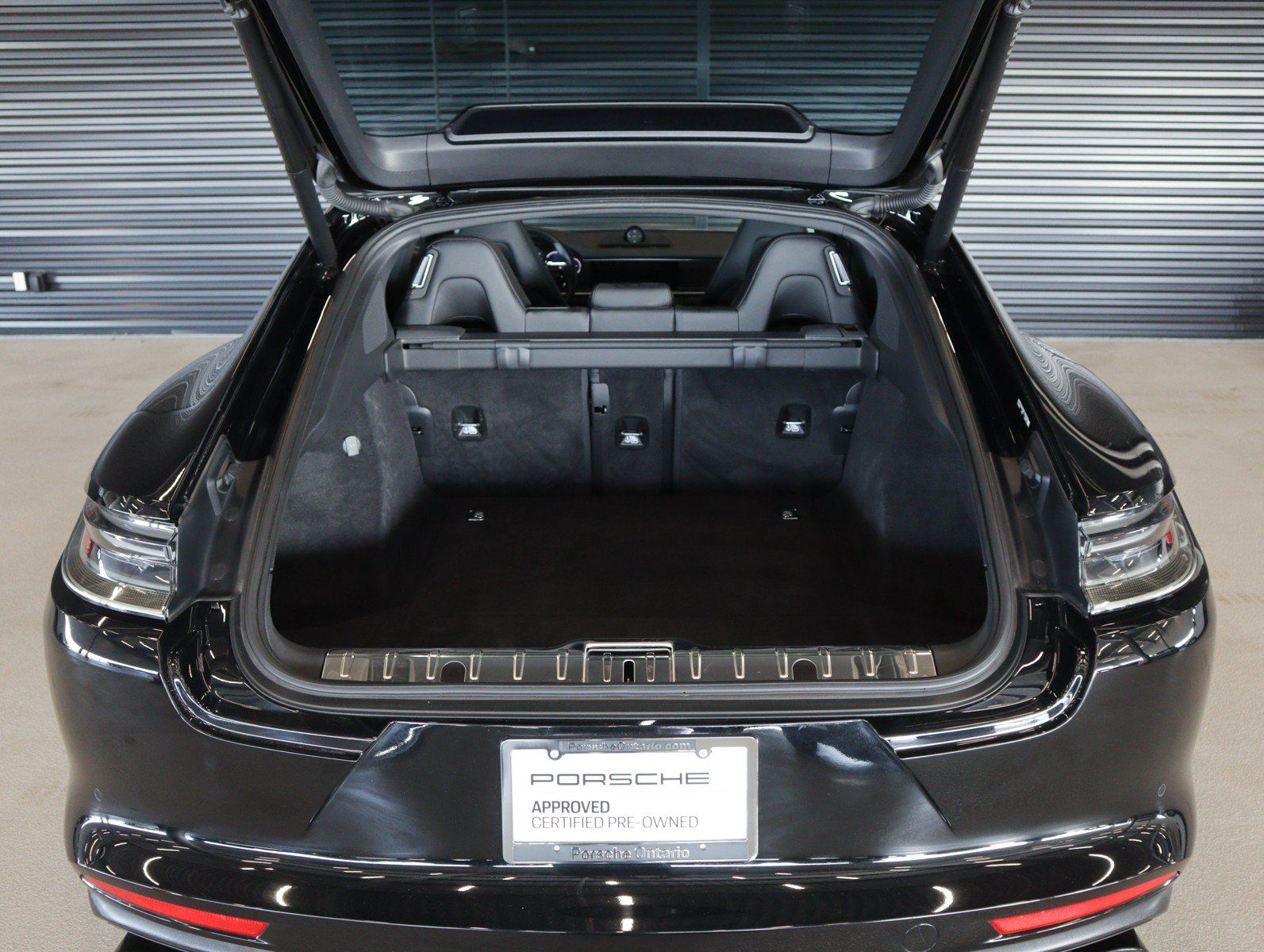 Certified 2023 Porsche Panamera Platinum Edition w/ Assistance Package RWD image 27