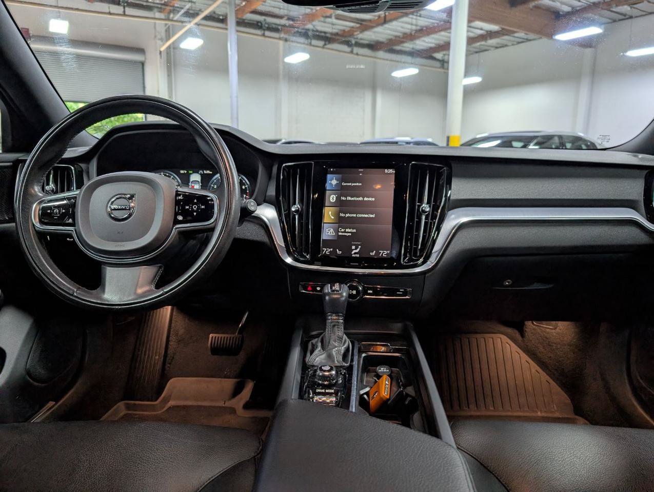 Used 2020 Volvo V60 T5 Momentum FWD image 7