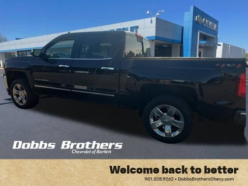 Used 2018 Chevrolet Silverado 1500 LTZ w/ Sport Package AWD/4WD image 13