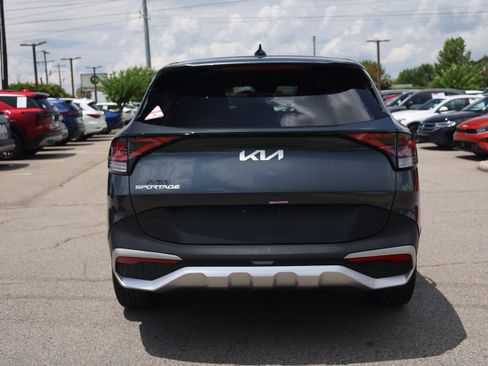 Used 2024 Kia Sportage EX FWD image 4