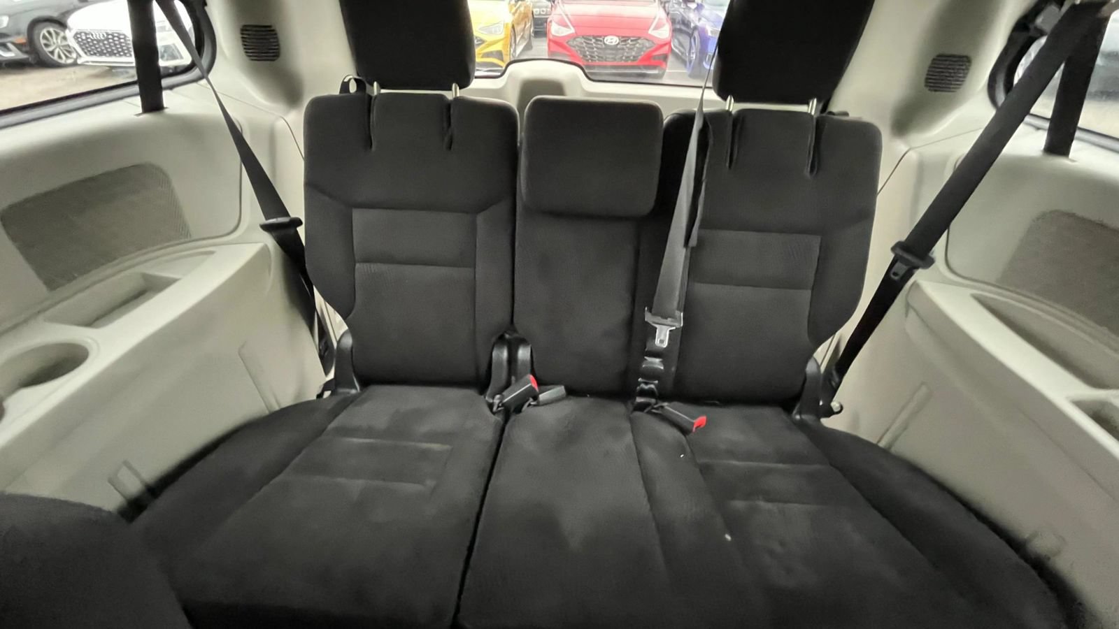 Used 2019 Dodge Grand Caravan SE w/ UConnect Hands-Free Group FWD image 42