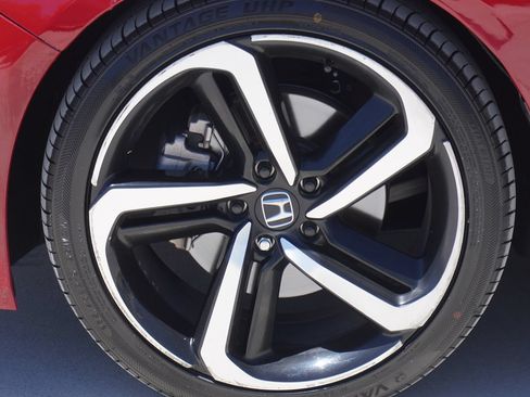 Used 2022 Honda Accord Sport image 4