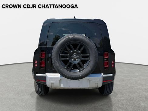 Used 2025 Land Rover Defender 110 S AWD/4WD image 5