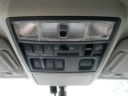 Used 2019 Toyota 4Runner SR5 Premium AWD/4WD image 18