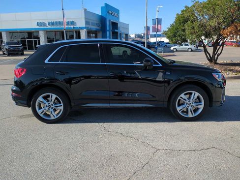 Used 2022 Audi Q3 2.0T Premium w/ Convenience Package image 9