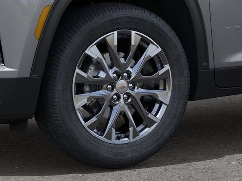 New 2026 Chevrolet Traverse LT w/ Sun and Wheel Package FWD image 9